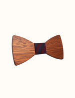 Noeud-papillon-en-bois-durable