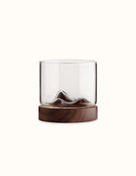 Verre-a-Whisky-en-Bois-de-Noyer
