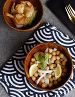 bol-en-bois-pour-manger-des-plats-sales