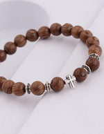 bracelet-avec-une-croix-gauthique