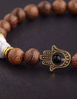 bracelet-avec-une-main-de-fatma