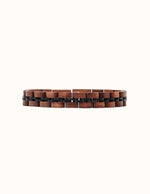 bracelet-fabrique-avec-du-bois-de-noyer-naturel