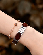 bracelet-fabriquee-avec-du-bois-da-santal-massif