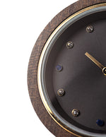 cadran-montre-en-bois-precieux-avec-des-rubis