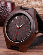 cadrean-de-montre-en-bois-avec-du-cuir