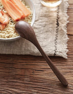 cuilliere-en-bois-de-noyer-biologique