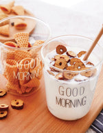 cuilliere-en-bois-pour-le-petit-dejeuner