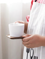 desdous-de-verre-fabrique-a-la-main-avec-du-bois-brut