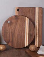 deux-planches-a-decouper-en-noyer