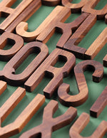 lettre-fabriquee-en-bois-recycle