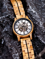 montre-automatique-en-bois-olivier