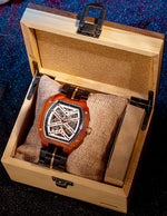 montre-avec-boite-en-bois