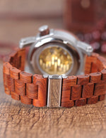 montre-avec-bracelet-en-bois-renouvlable