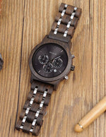 montre-avec-cadran-noir