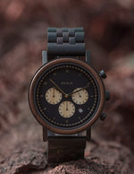 montre-avec-du-bois-noir-africai