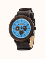 montre-en-bois-avec-cadran-bleu