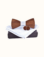 noeud-papillon-bleu-clair-avec-des-carreaux