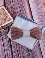 noeud-papillon-en-bois-avec-une-broche-en-bois