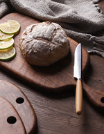 planche-a-decouper-en-bois-fabriquee-par-un-ebeniste