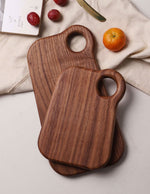 planche-a-decouper-en-bois-naturel