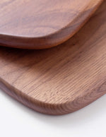 planche-en-bois-pour-faire-la-decoupe-de-ses-aliments