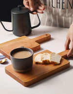 planche-en-bois-pour-perarer-des-aliments