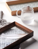 plateau-en-bois-de-noyer-fabriquee-a-la-main-par-un-menuisier