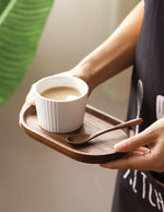 plateau-en-bois-pour-le-cafe