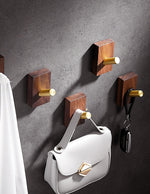 porte-manteau-murale-en-bois-avec-un-crochet