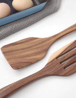 spatule-artisanale-en-bois-veritable