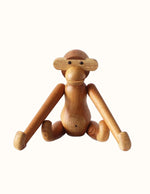 figurine-en-bois-en-forme-de-singe